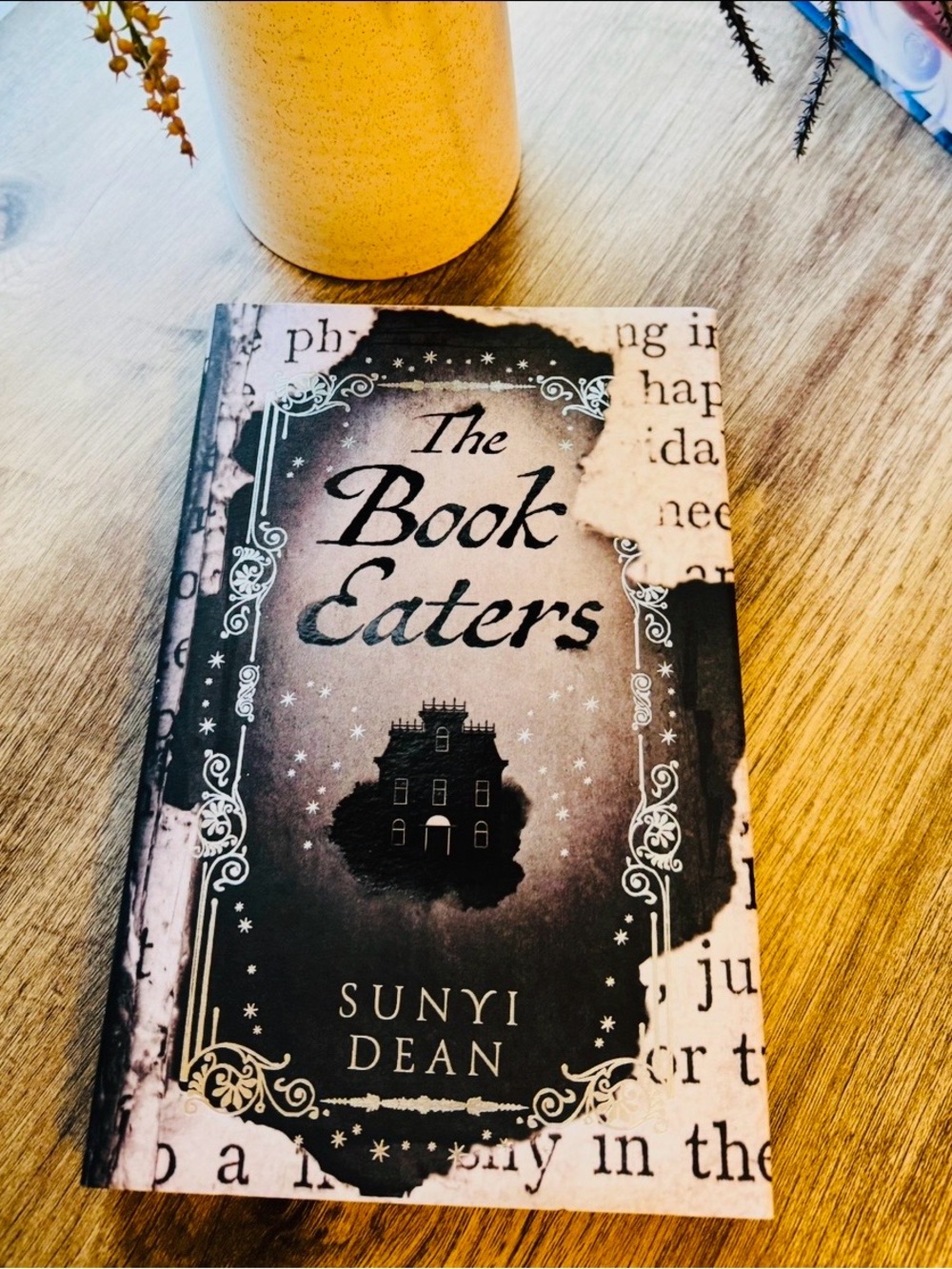 Illumicrate Exclusive Signed Edition The Book Eaters by Sunyi Dean